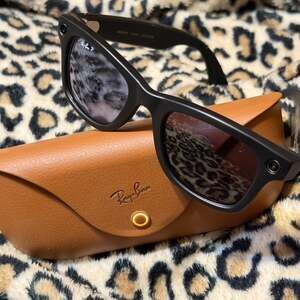 Ray-Ban Black Smart Glasses